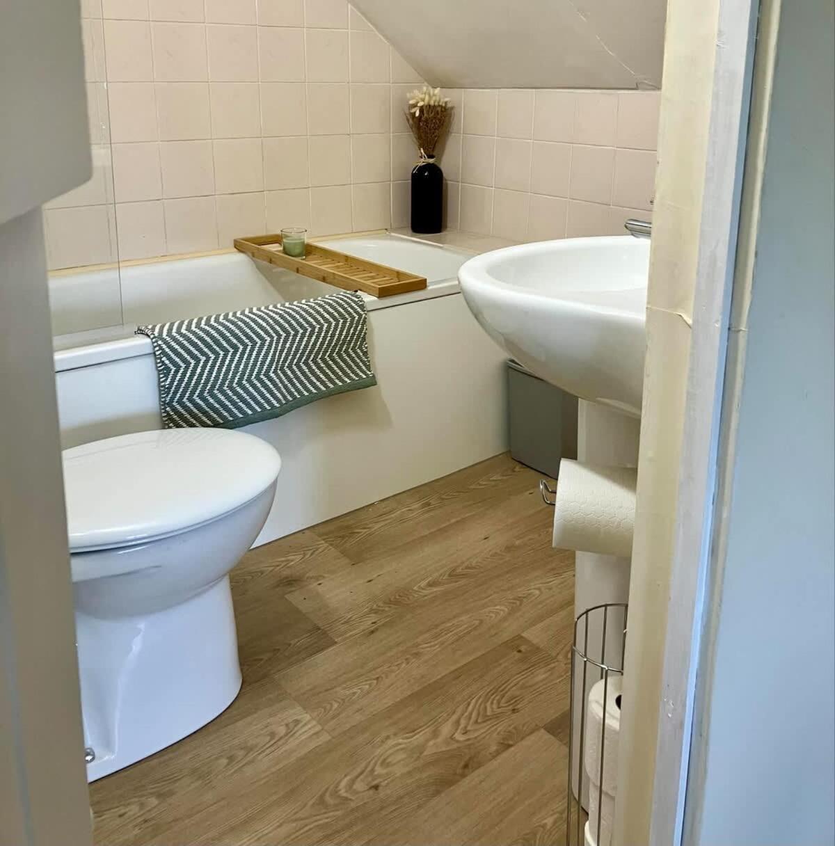 Farmhouse Apartment Saint Ishmaels  Eksteriør billede