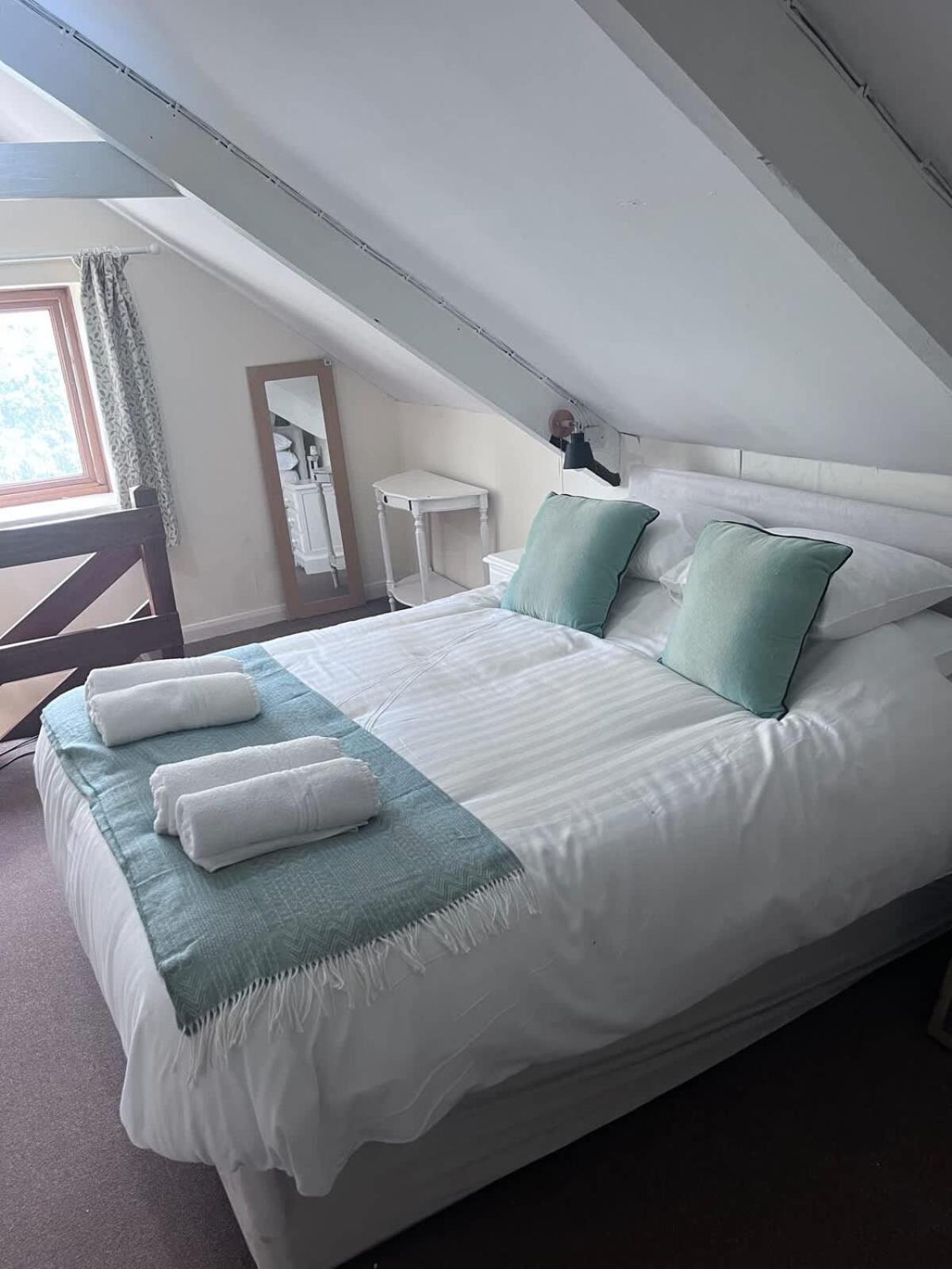 Farmhouse Apartment Saint Ishmaels  Eksteriør billede
